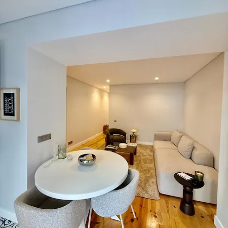 Quiet Corner Of Lisbon W Terrace Διαμέρισμα *