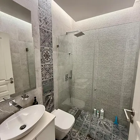 Quiet Corner Of Lisbon W Terrace Apartman Lisboa